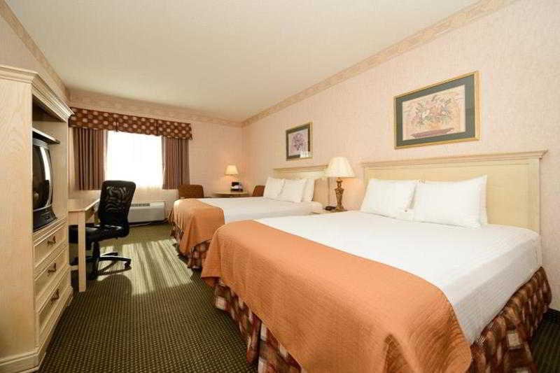 Best Western Circus City Inn Peru Exterior photo