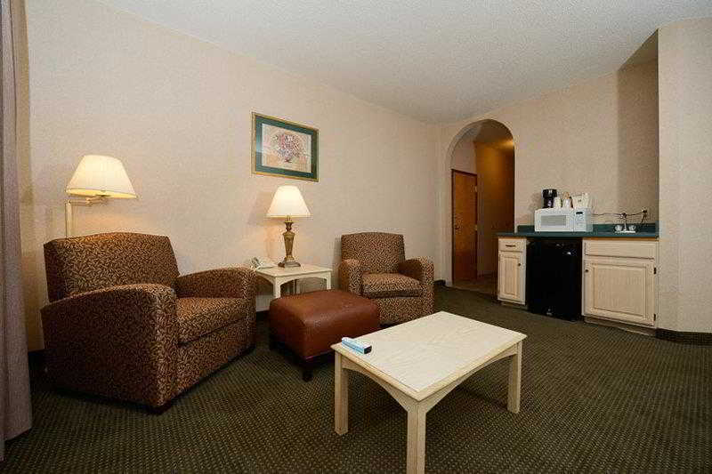 Best Western Circus City Inn Peru Exterior photo